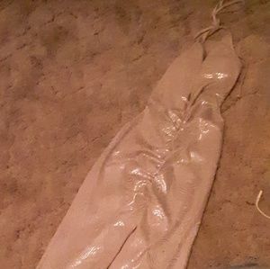 White sleeveless dress